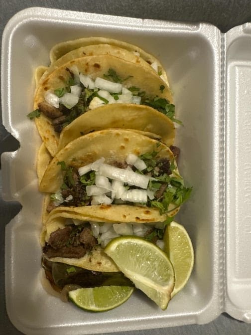 3 Aguilas Taqueria - Annapurna-8